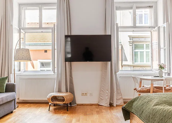 Stylish Multi Perfect For Group Vienna