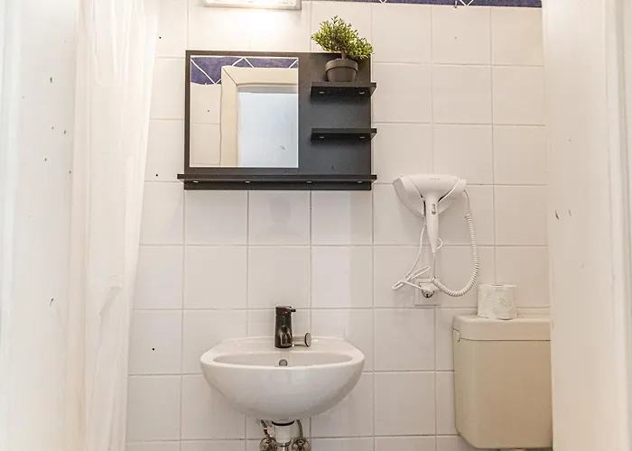 Apartment Stylish Multi Perfect For Group *