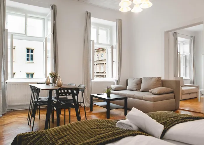 Stylish Multi Perfect For Group Vienna